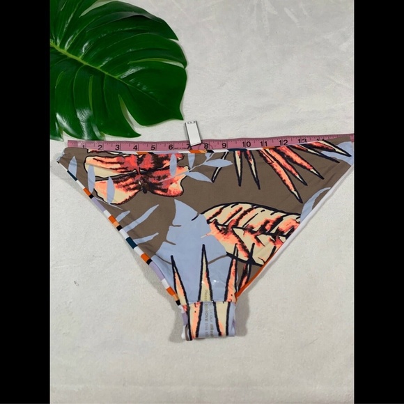 NEW $68 Maaji Scape of Love Reversible Bikini‎ Bottoms [SZ Large ] - Picture 8 of 8